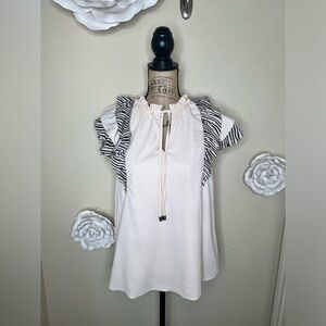 NTM: Entro Cream & Zebra Print Print Ruffle Sleeve V Neck Blouse Sz Small